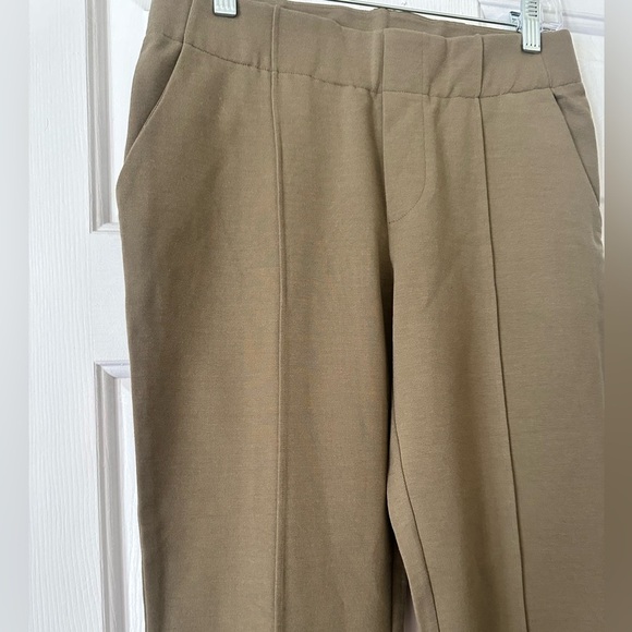 Garnet Hill Pull-on Tencel Trousers, straight leg, khaki color, size XS - Picture 5 of 5